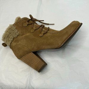 UGG Australia Analise Women's Boots Beige Winter OOTD US 6.5